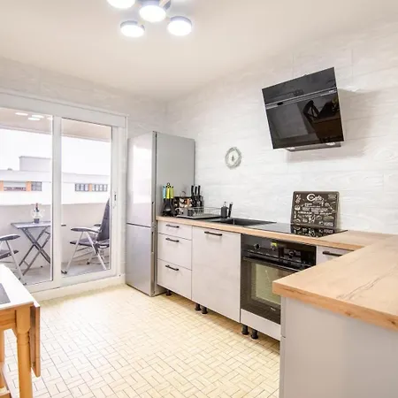 T2 Proche Gare, à Deux Pas De La Place Velpeau * Tours